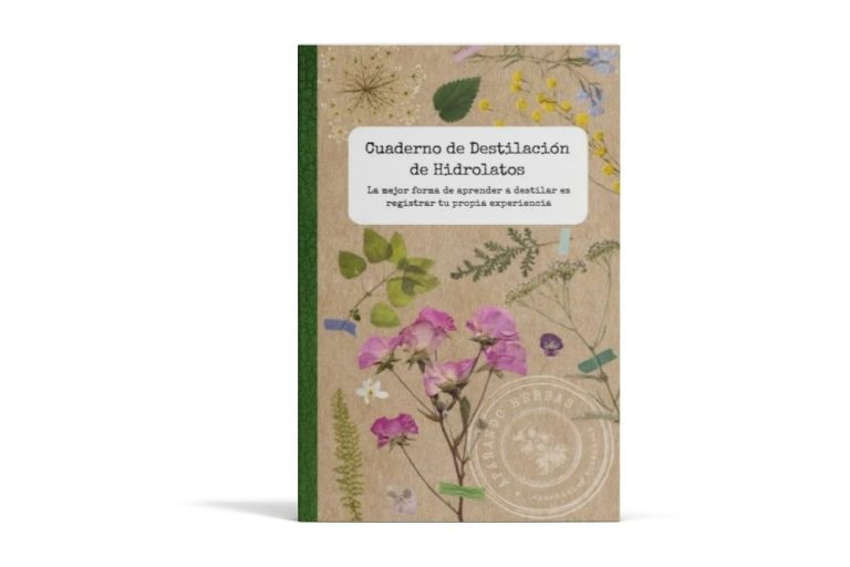 Portada del Cuaderno de Destilación de Hidrolatos en edición tapa dura
